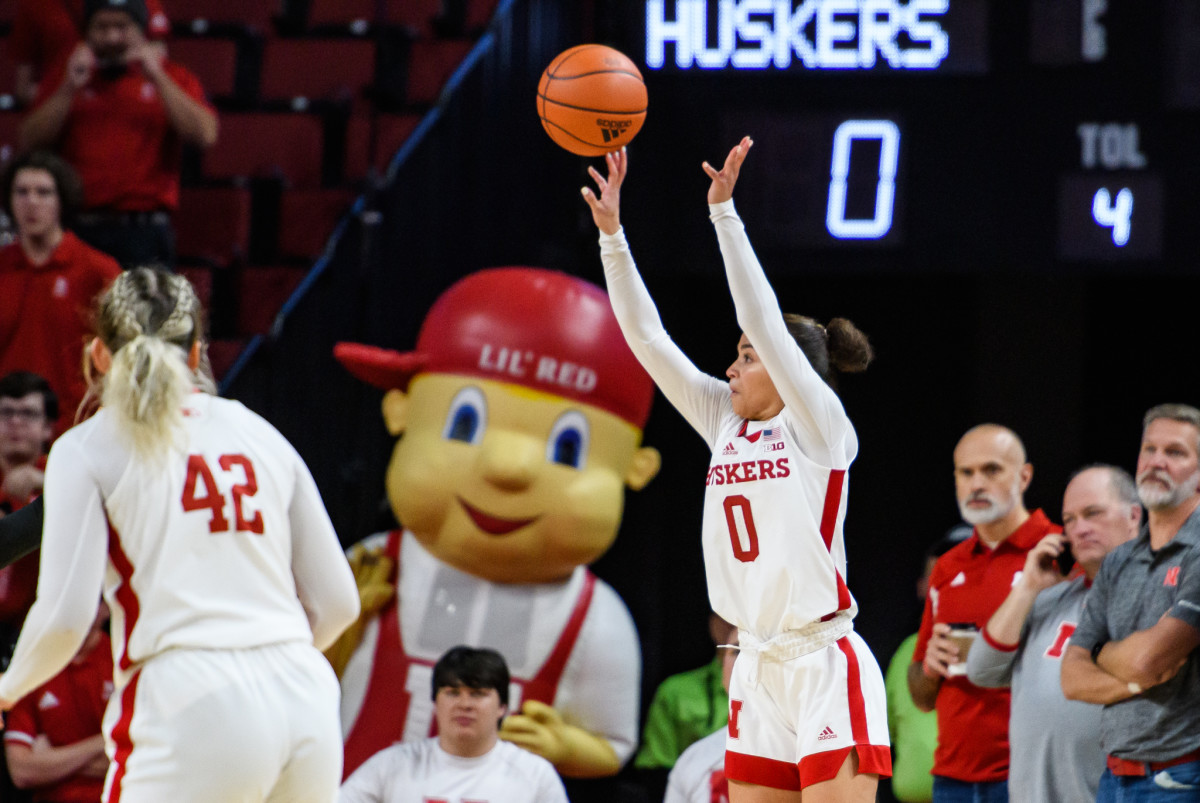 01_Darian White_WBB vs FAU 1129